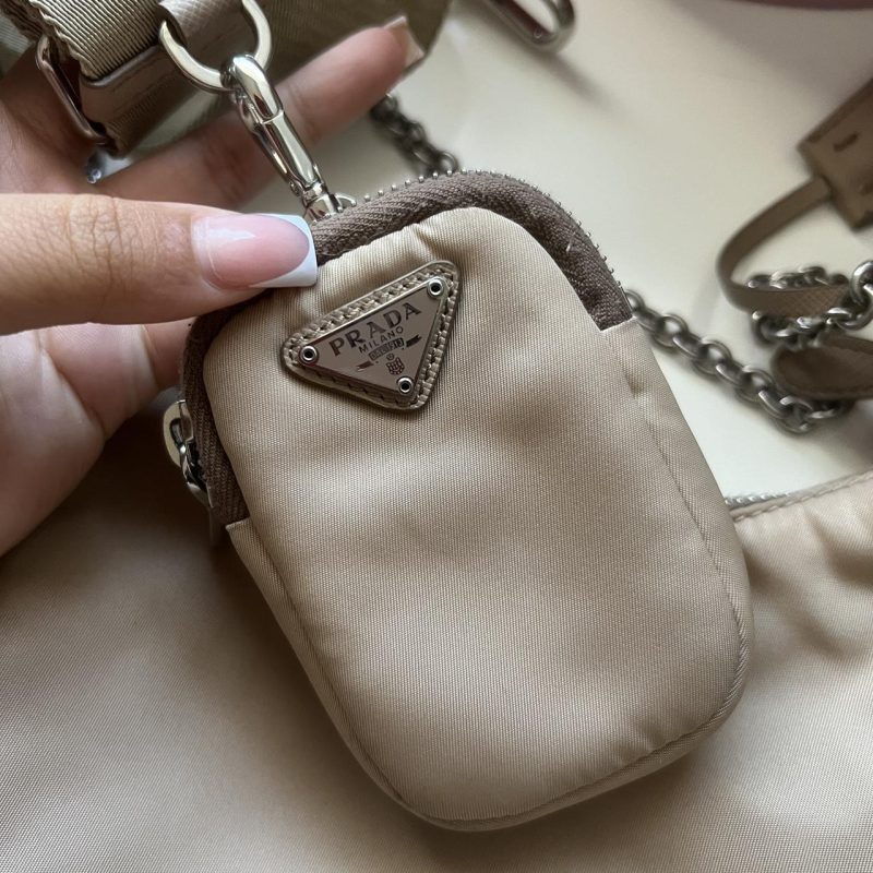 Prada Re-Edition 2005 Re-Nylon bag - Image 3