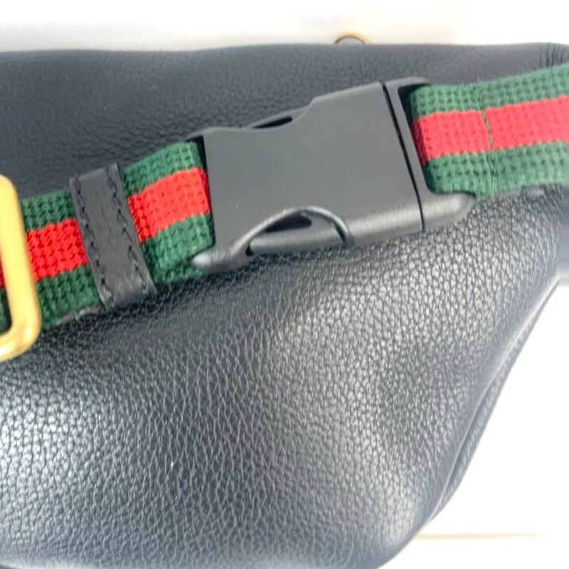 100% authentic Gucci black leather bumbag / waistbag with logo print - Image 5