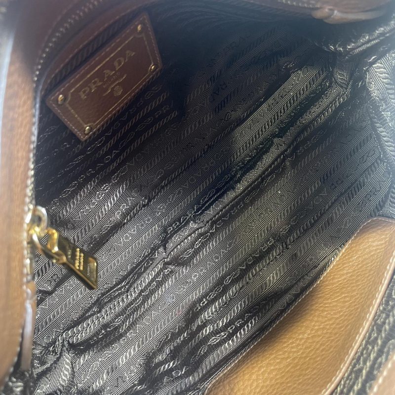 Beautiful soft brown leather authentic Prada shoulder bag 'Sacca Sottospalla' - Image 8
